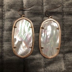 Kendra Scott Elle Earrings Ivory Mother of Pearl